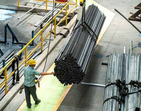Structural steel tubes & pipes rigger in warehouse